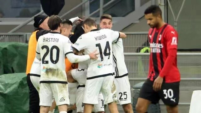  阿森纳主场憾平利物浦，枪手错失登顶良机