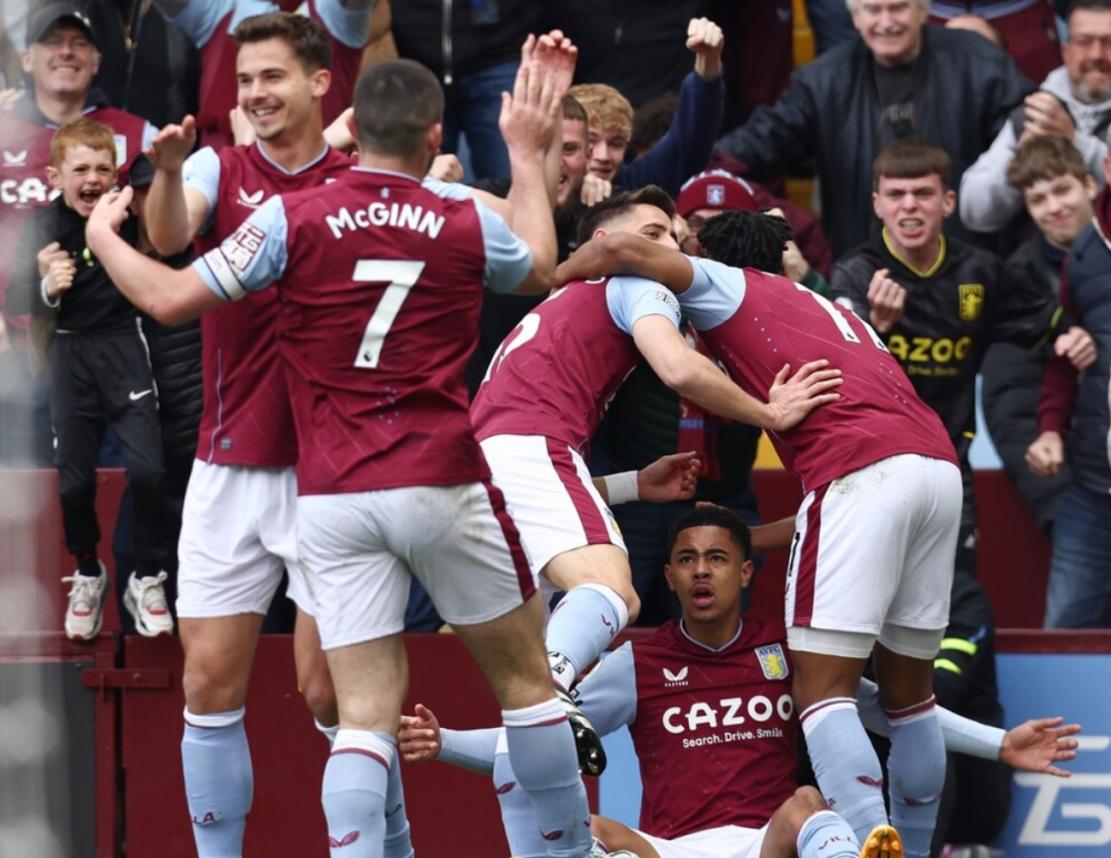  道格拉斯·路易斯世界波，维拉主场力克切尔西  